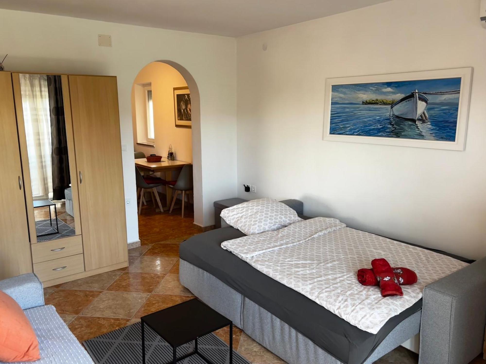אומאג Apartmani Rozi מראה חיצוני תמונה