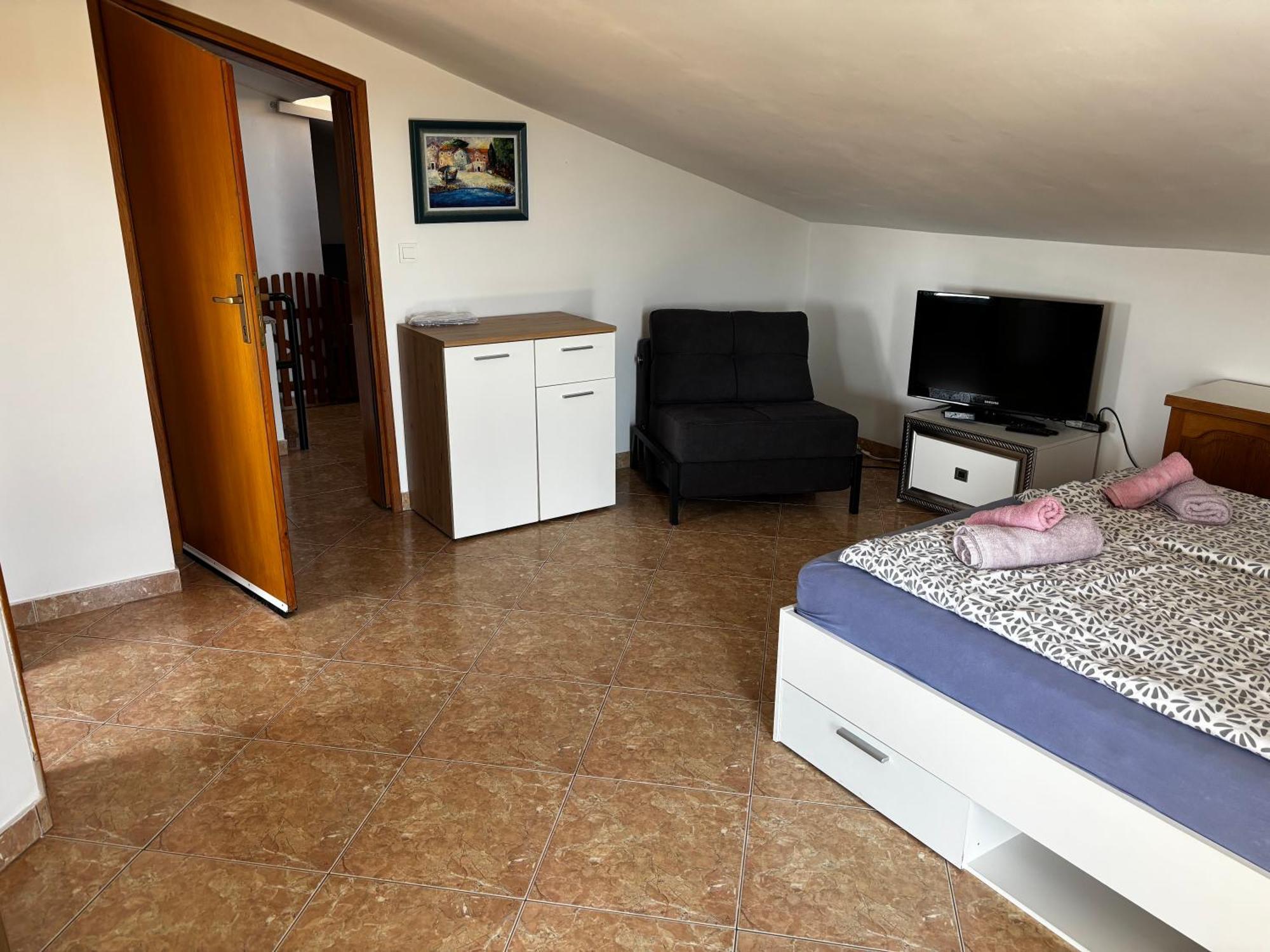 אומאג Apartmani Rozi מראה חיצוני תמונה
