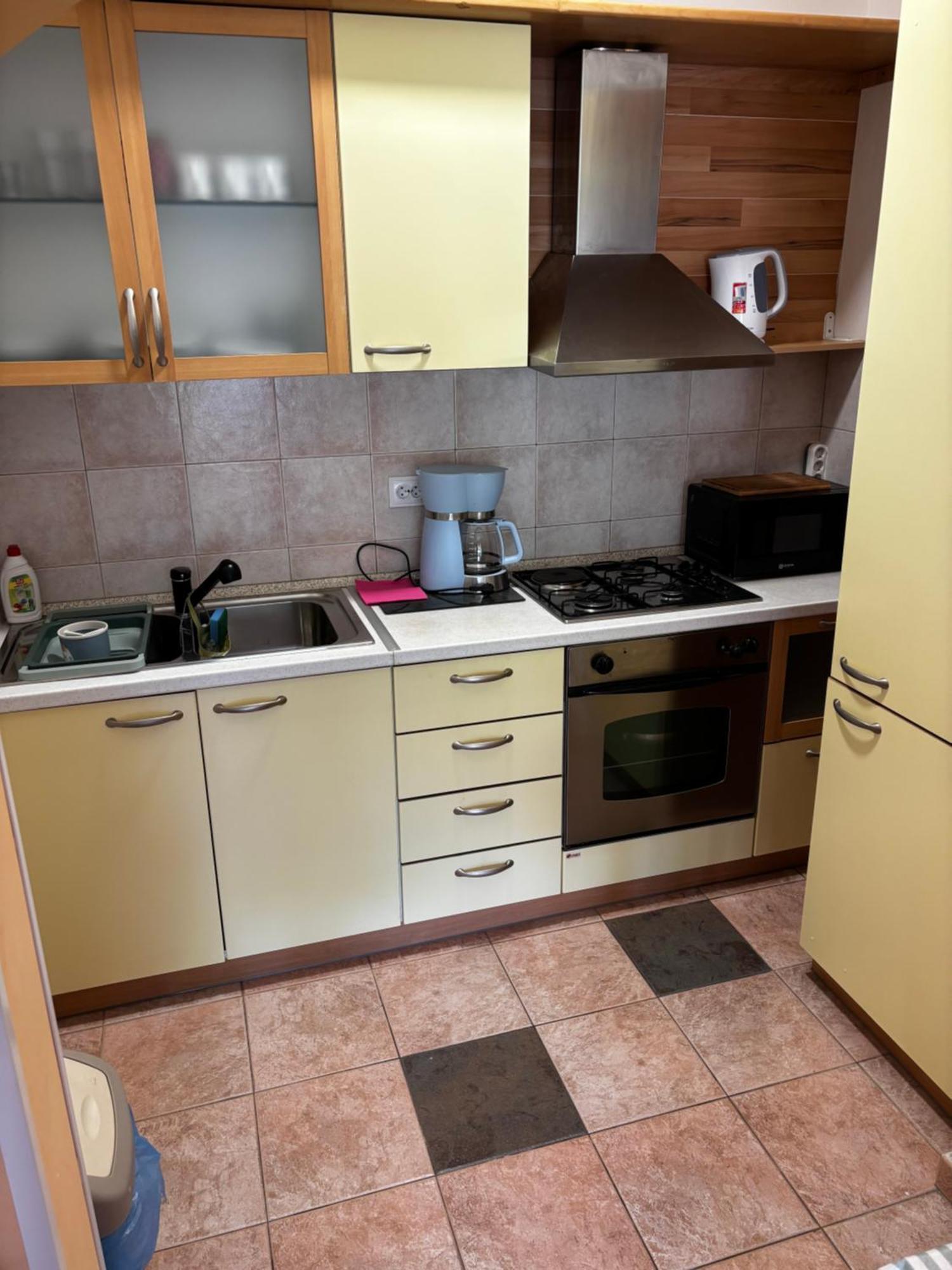 אומאג Apartmani Rozi מראה חיצוני תמונה